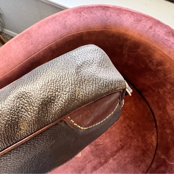 VTG Louis Vuitton Monogram Leather Clutch(Wear, Cracking, Peeling, Darkening) - Picture 7 of 15